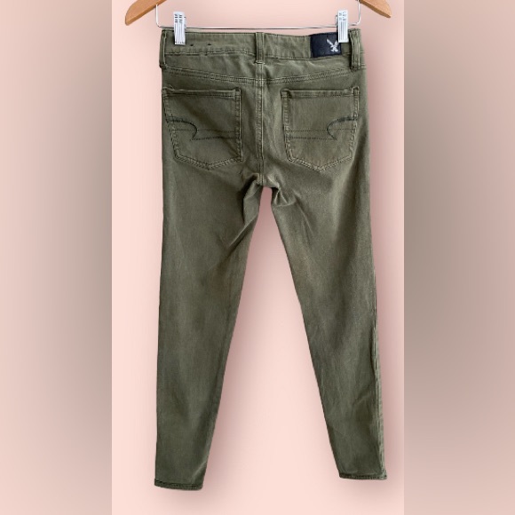 American Eagle Outfitters: Olive Green Jeans - Picture 5 of 17